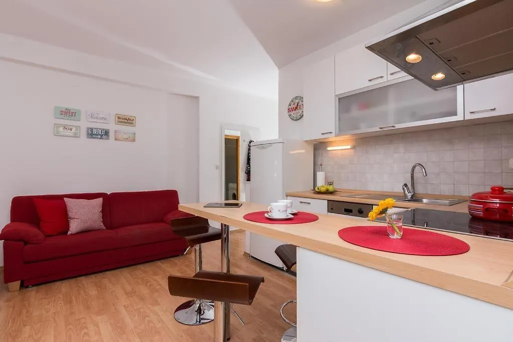 Near Old Town - Free Parking Apartamento Zadar
